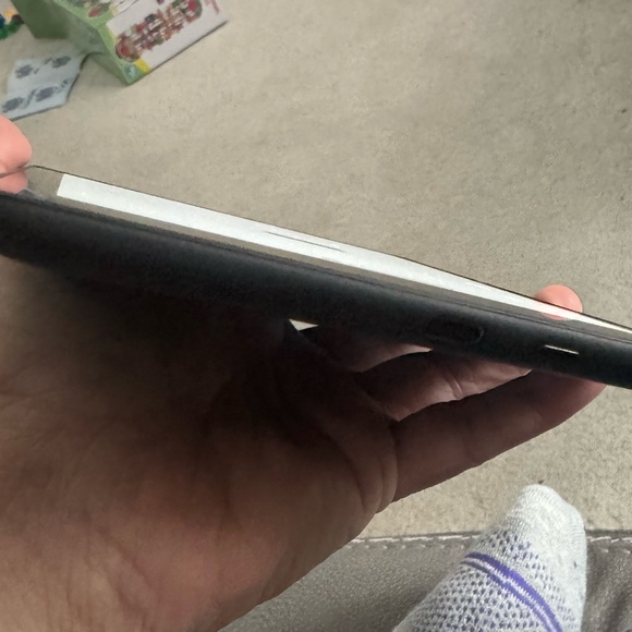 Kindle paper-white 16Gb- nothing wrong with it - Picture 5 of 9